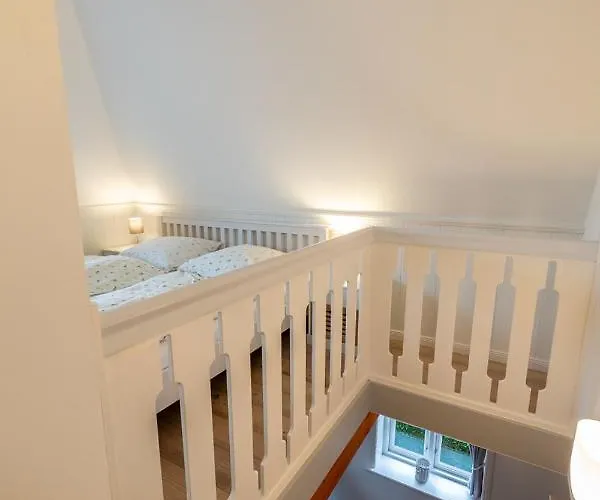 Ferienwohnung Oldsum Apartment *